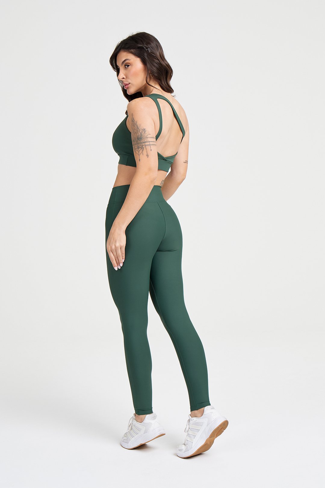 01 top isis botanical